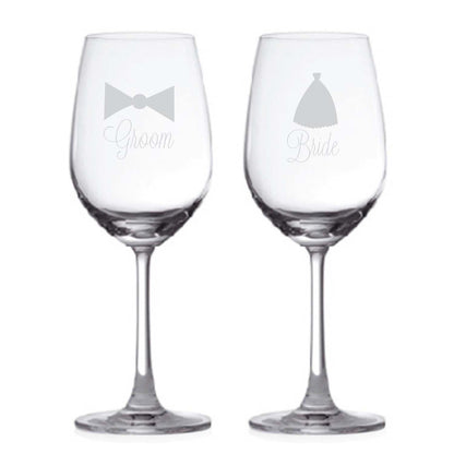 Groom-Bride-Wine-Glasses