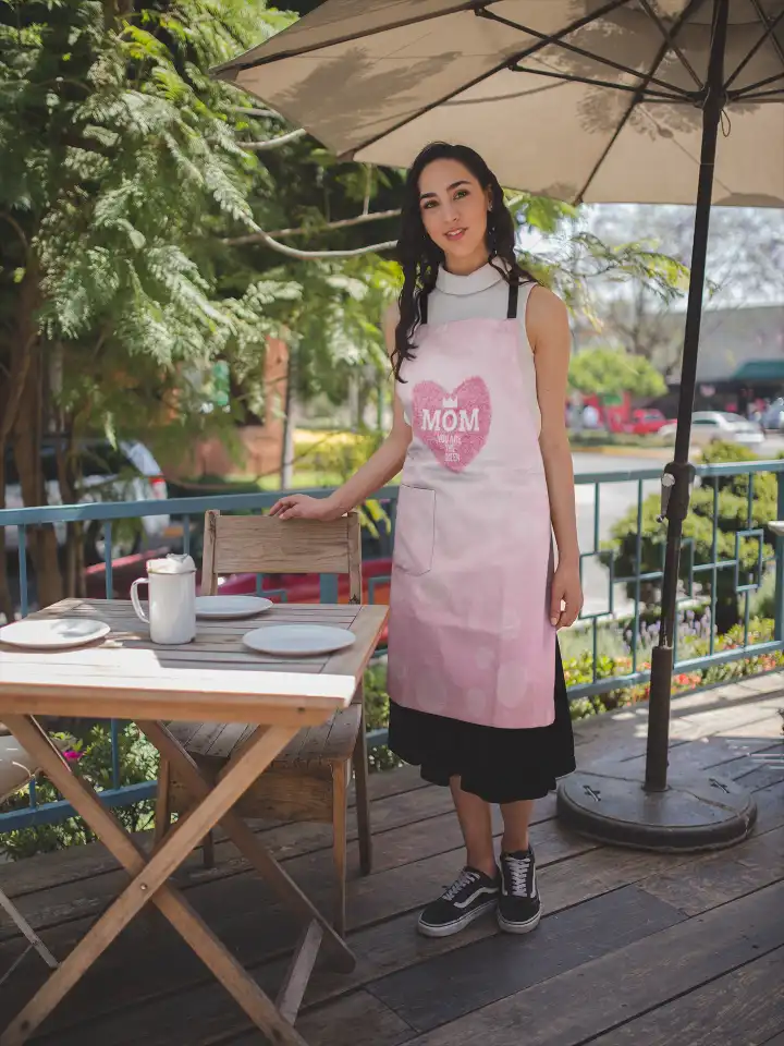 Mom You are the Queen Apron