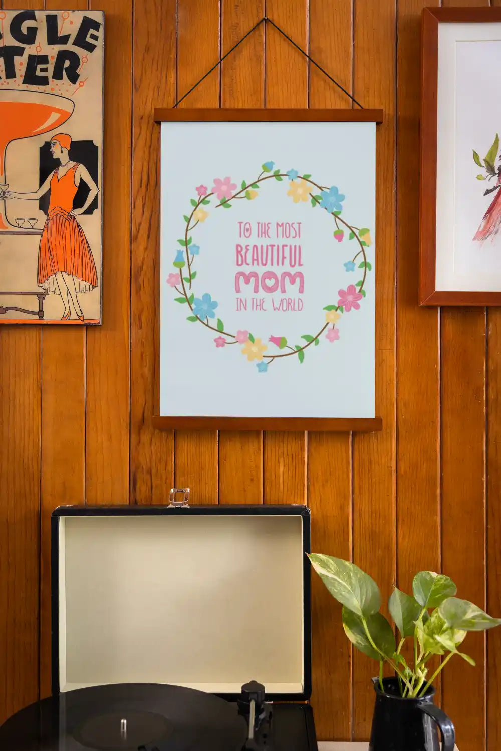 Most Beautiful Mom Scroll