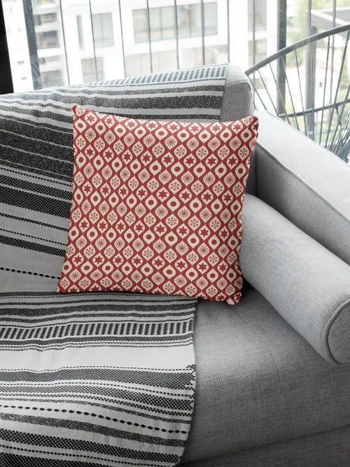 abstract-pattern-christmas-cushion-cover-theyayacafe.png