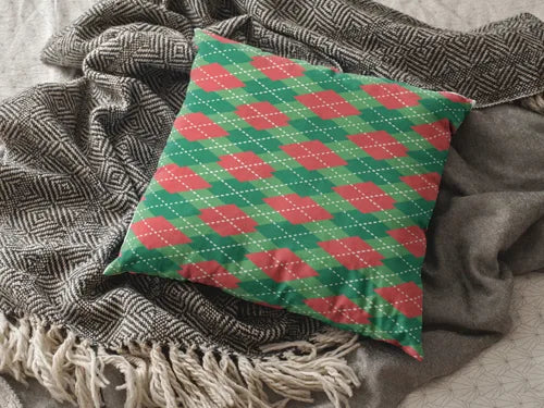 christmas-cushion-cover-theyayacafe