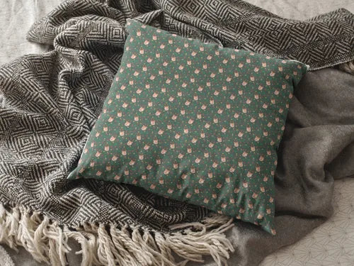 christmas-cushion-cover-theyayacafe_5