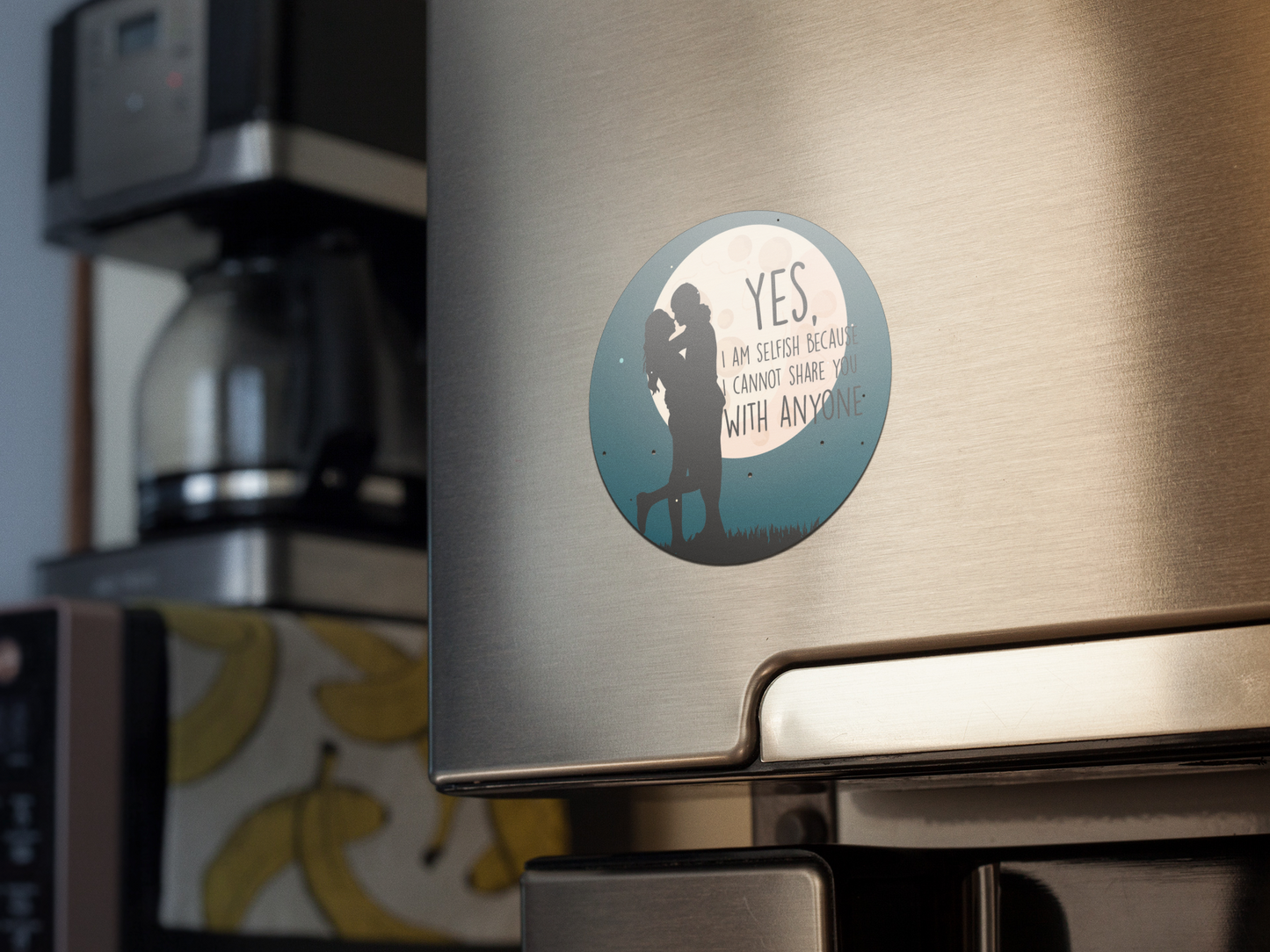 fridge-magnet-mockup-with-a-coffee-machine-and-bananas-print-in-the-back-a14789