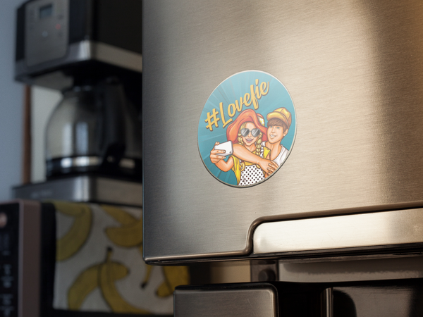 fridge-magnet-mockup-with-a-coffee-machine-and-bananas-print-in-the-back-a14789
