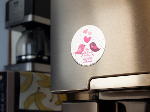 fridge-magnet-mockup-with-a-coffee-machine-and-bananas-print-in-the-back-a14789