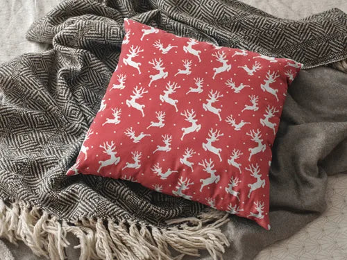 white-deer-christmas-pattern-cushion-cover-theyayacafe