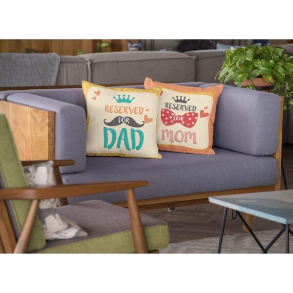 Birthday Gifts for Mom Dad 12 x 12 inches Best Mom Dad in The World Printed Velvet Cushion Cover Throw Pillow