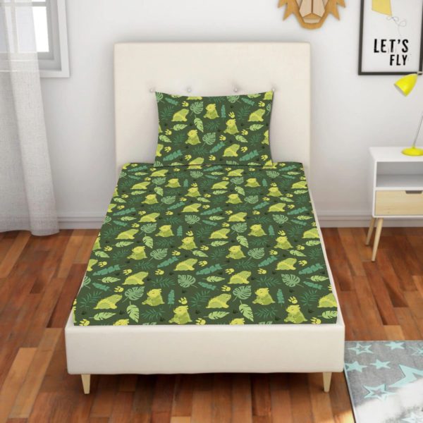 Cute Dinosaur with Unicorn Printed Velvet King Size Double Bedsheet with 2 Pillow Covers