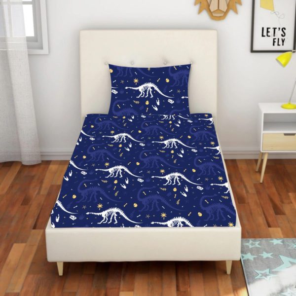 Cute Dinosaur with Unicorn Printed Velvet King Size Double Bedsheet with 2 Pillow Covers