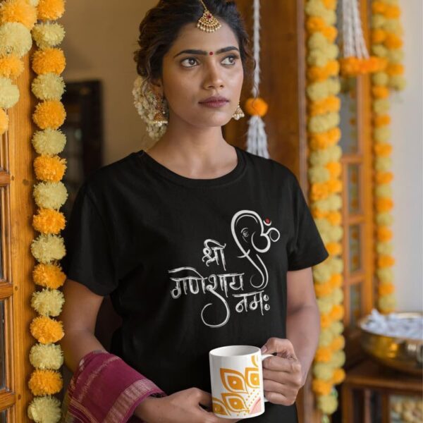 TheYaYaCafe® Ganesh Ji Printed Women's Cotton T-Shirt, Round Neck, Half Sleeve Ganesh Chaturthi T-Shirt for Women