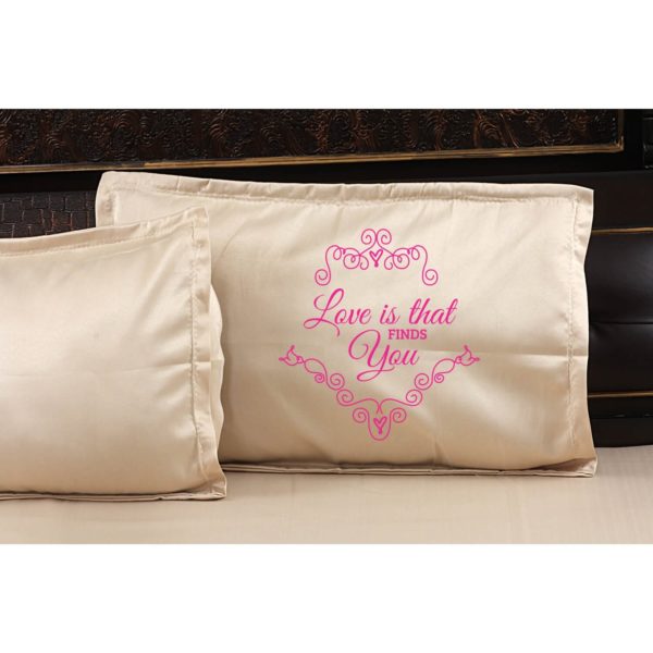 Romantic Love will find You Couple Bedsheet