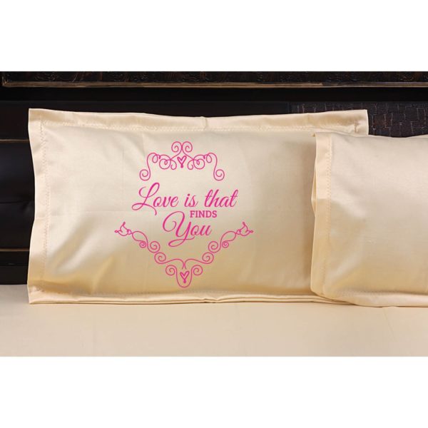 Romantic Love will find You Couple Bedsheet